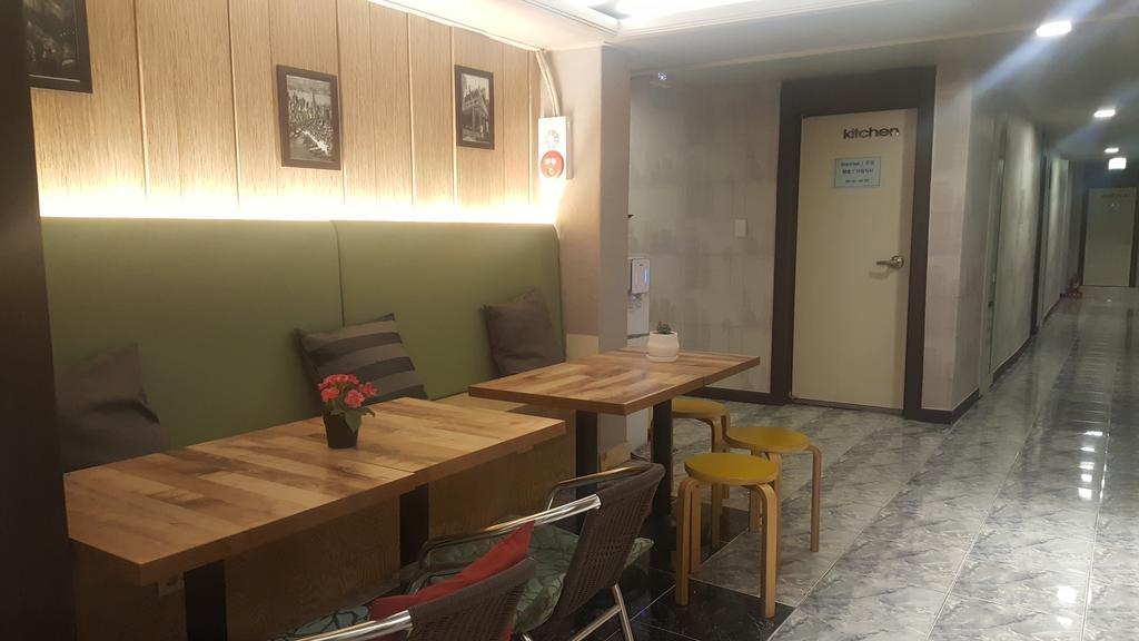 Myeongdong Time Hostel Seoul Exterior photo