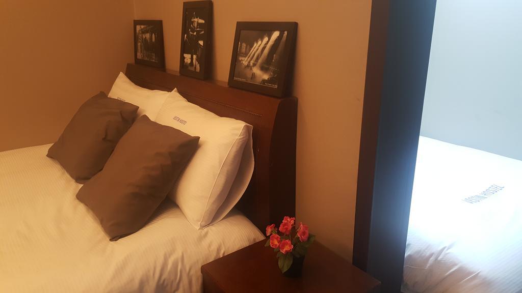 Myeongdong Time Hostel Seoul Exterior photo